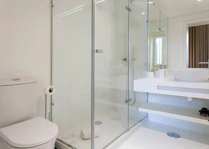 Hostee - Sublime 2Br Apt On Restauradores Sq Appartamento *