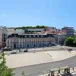 Hostee - Sublime 2br On Restauradores Sq Appartement