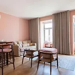 Appartement Hostee - Sublime 2br On Restauradores Sq *