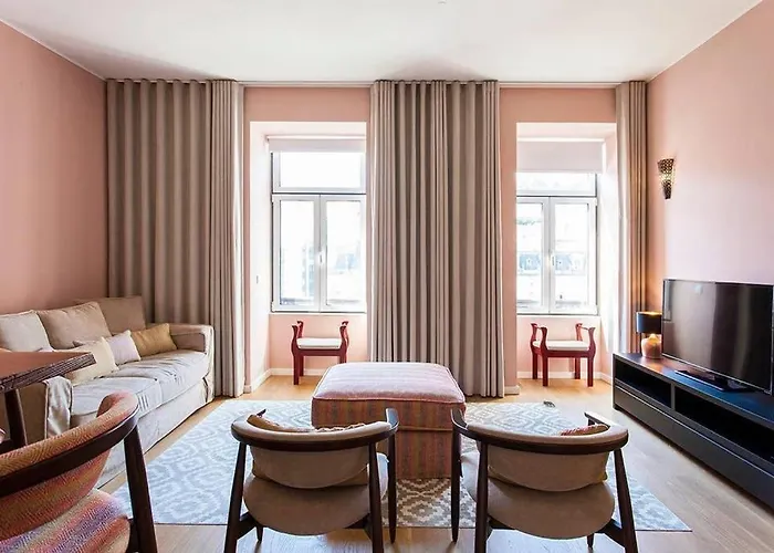 Hostee - Sublime 2Br Apt On Restauradores Sq * Lisboa