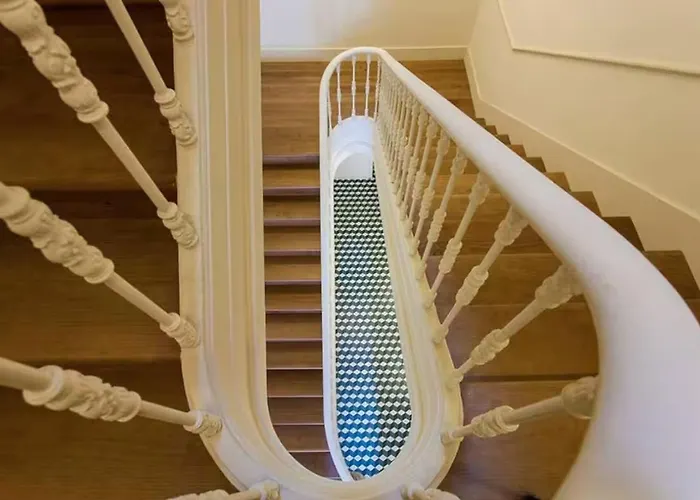 דירה Hostee - Sublime 2br On Restauradores Sq *